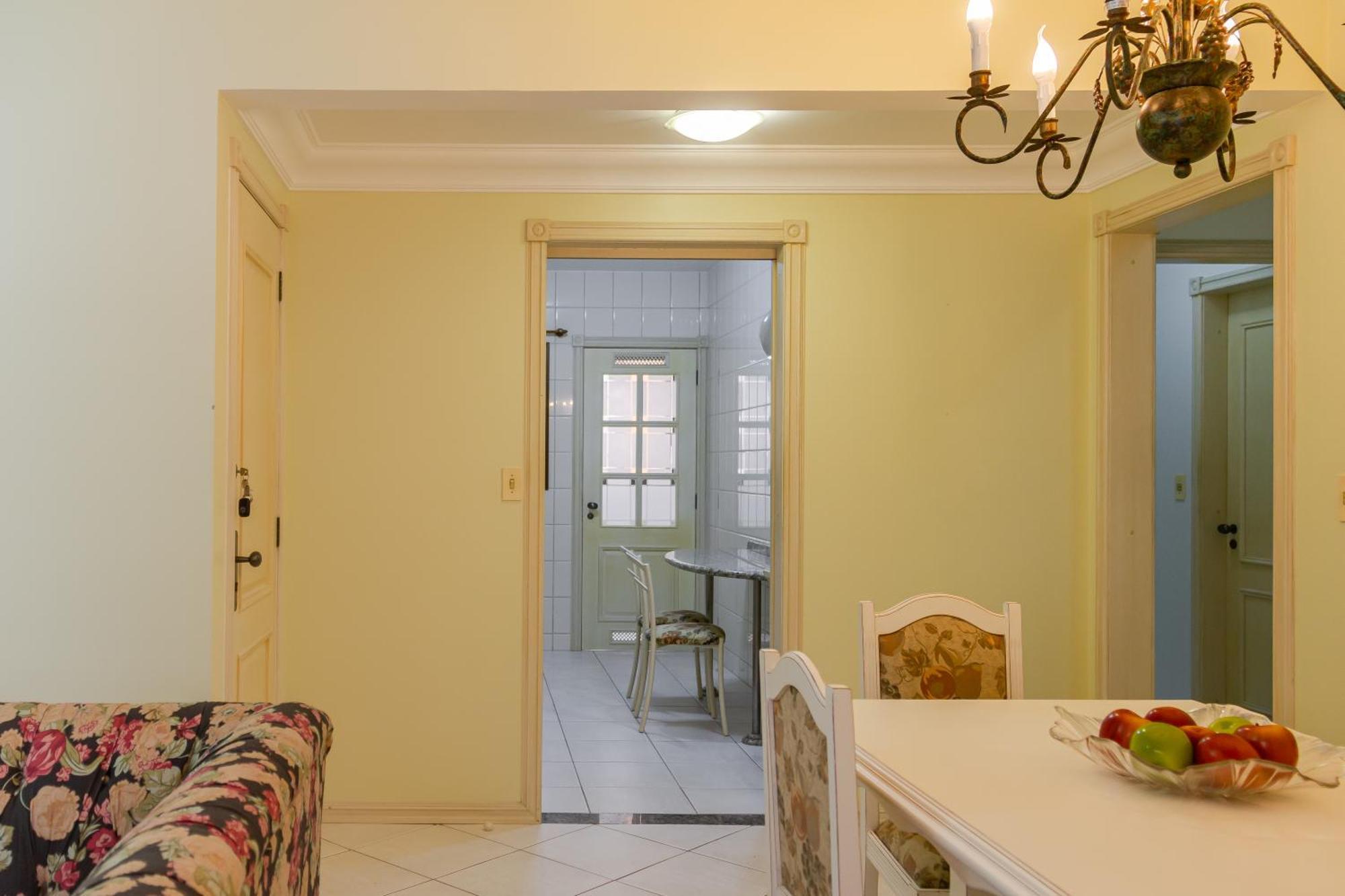 Apartamento Elegancia Classica A 1 Quadra Da Em Bc N704 *