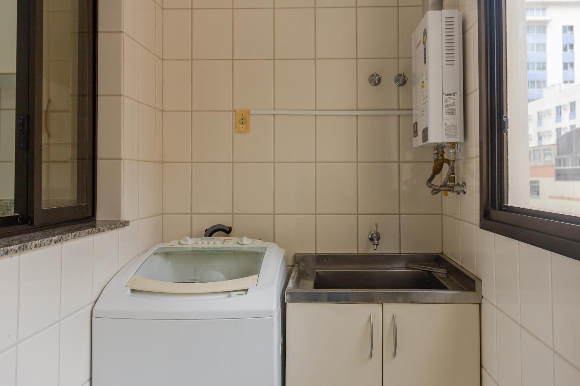 Elegancia Classica A 1 Quadra Da Em Bc N704 *