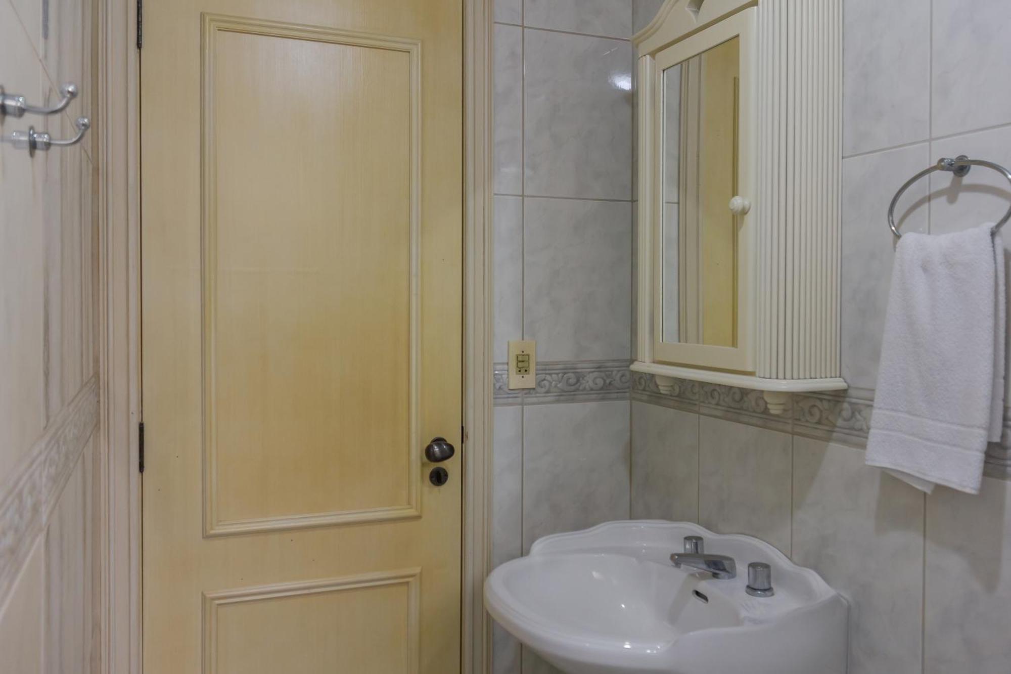 Apartamento Elegancia Classica A 1 Quadra Da Em Bc N704 Balneario Camboriu