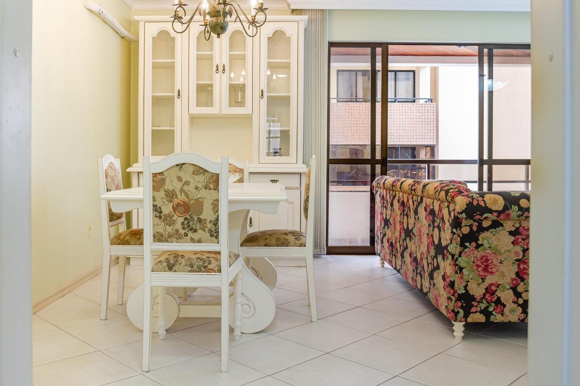 Elegancia Classica A 1 Quadra Da Em Bc N704 * Balneario Camboriu